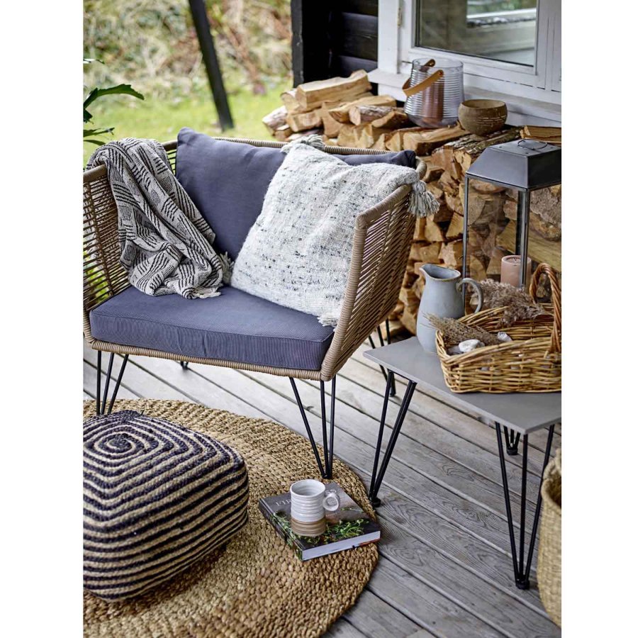 BLOOMINGVILLE Mundo salongbord, firkantet - gr betong og svart metall (55x55)