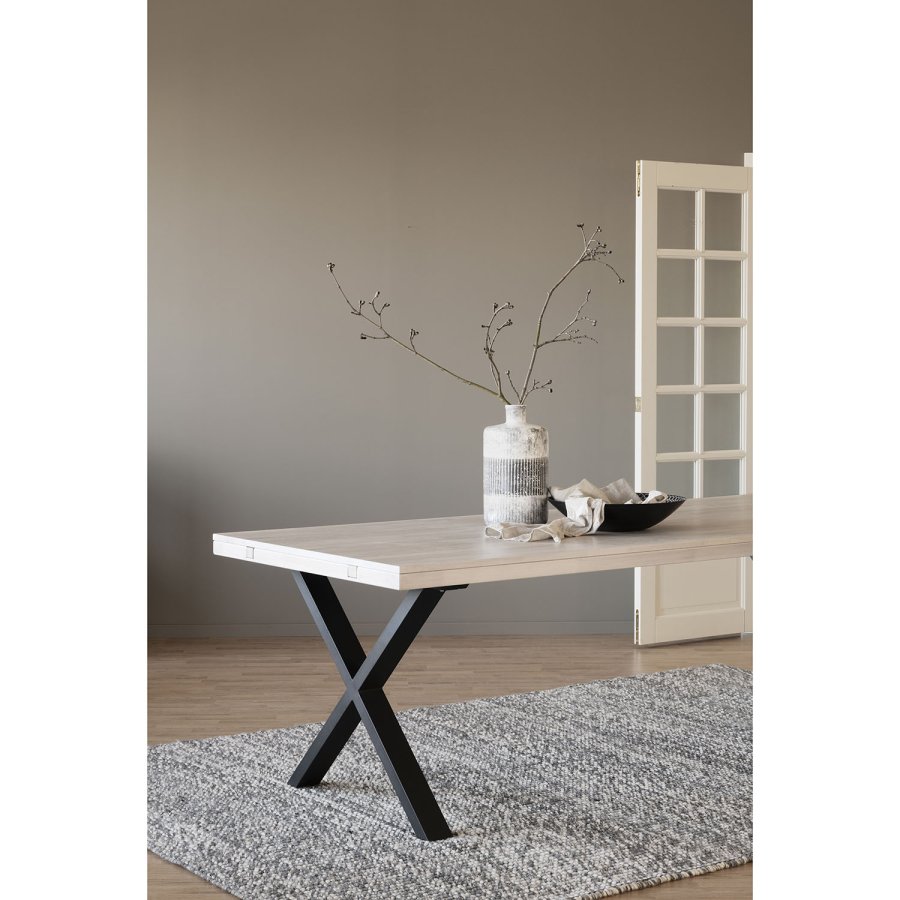 ROWICO Brooklyn rektangulr spisebord, m. udtrk - hvidpigmenteret eg m. X-ben i sort metal (220x95)