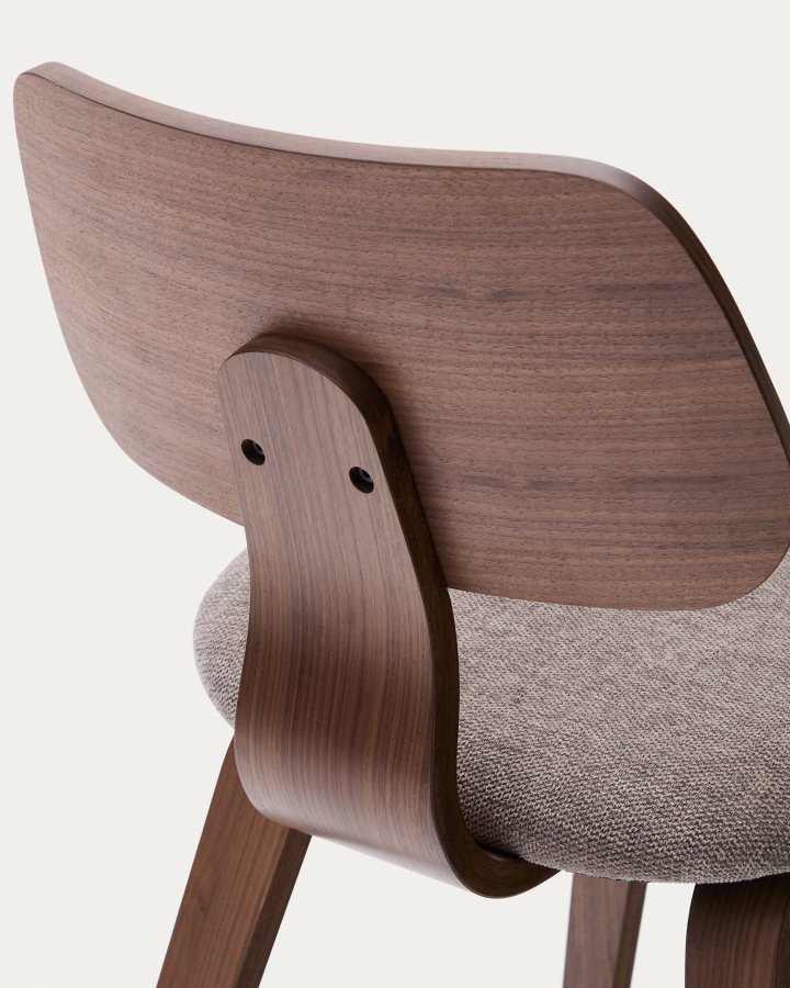 KAVE HOME Gena spisestuestol - beige chenillestoff og brun valnttfiner