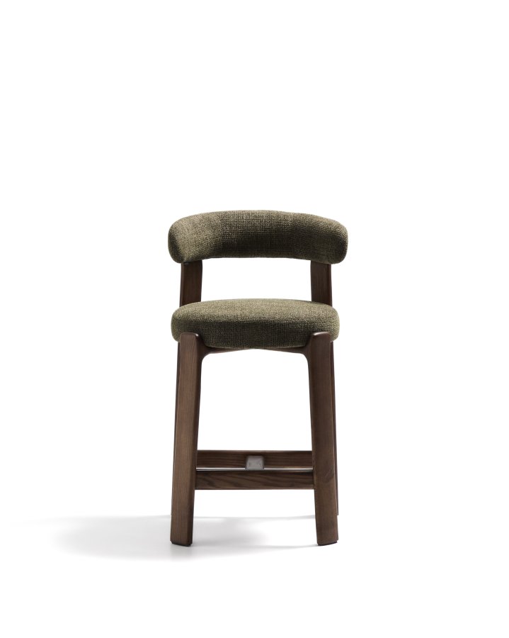 KAVE HOME Granittkrakk i grnn chenille og heltre ask med valnttfarget finish FSC 100% 65