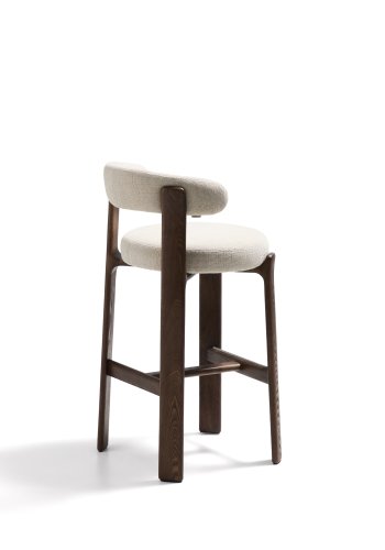 KAVE HOME Granittkrakk i beige chenille og heltre ask med valnttfarget finish FSC 100% 75