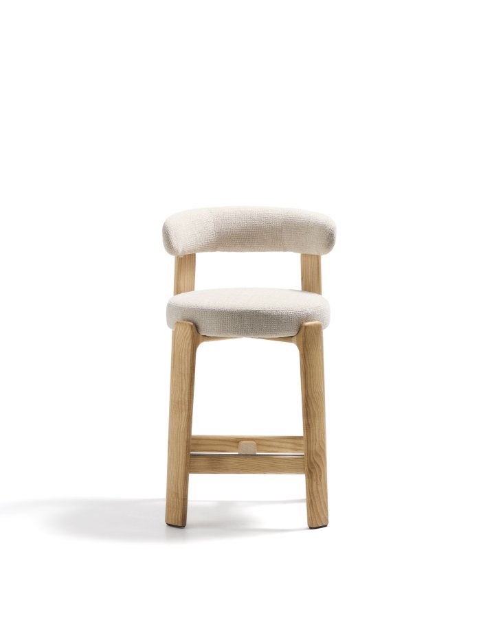 KAVE HOME Granittkrakk i beige chenille og heltre ask med naturlig finish FSC 100% 65 cm