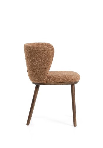 KAVE HOME Ciselia spisebordsstol - terrakotta chenille stof og valn�ddefarvet asketr�
