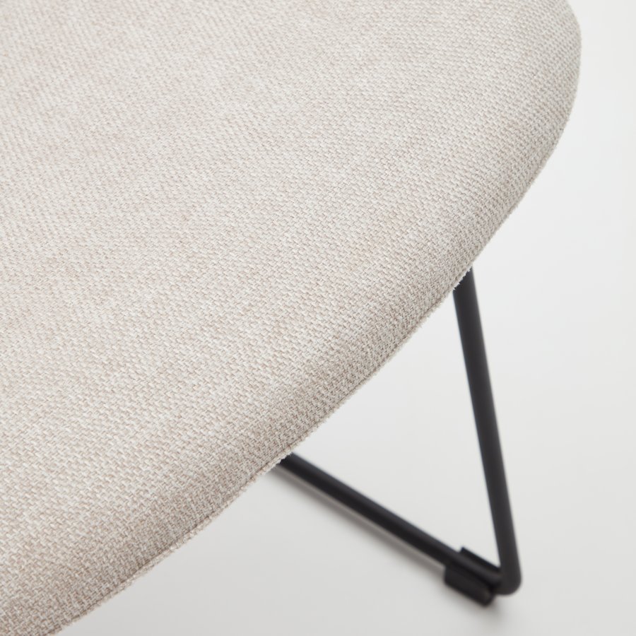 KAVE HOME Zahara spisestuestol - beige stoff og sort stl