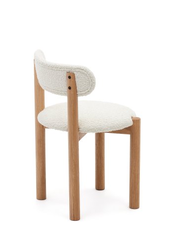 KAVE HOME Nebai spisestuestol - hvit bouclé og naturlig eik