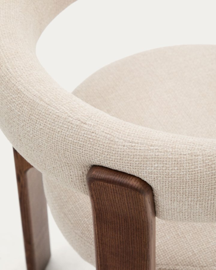 KAVE HOME spisestuestol i granitt - beige chenille og valntt finish asketre