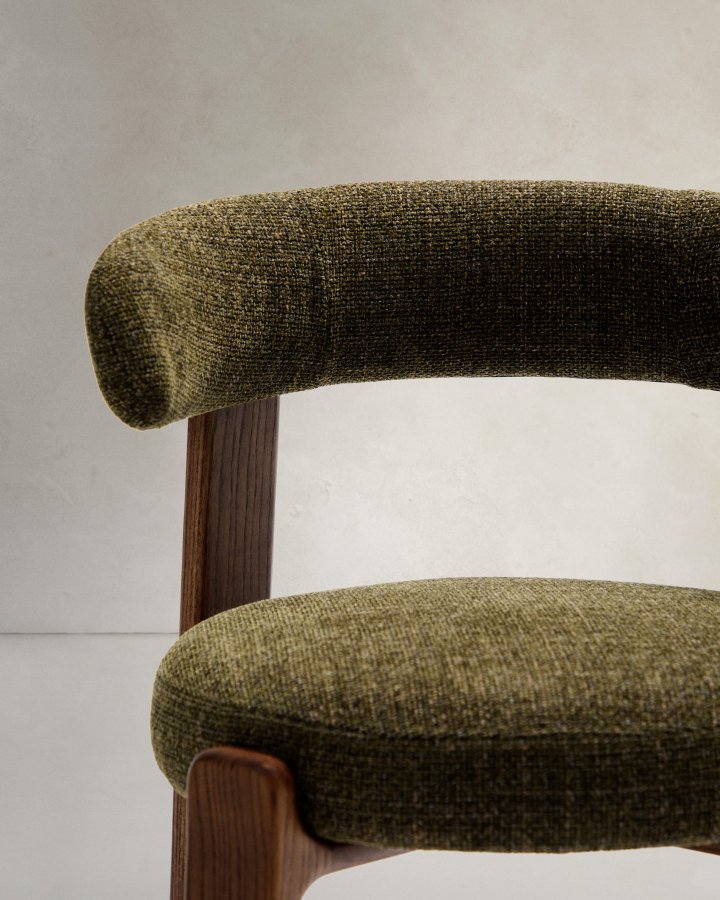 KAVE HOME spisebordsstol i granitt - grnn chenille og valntt finish asketre