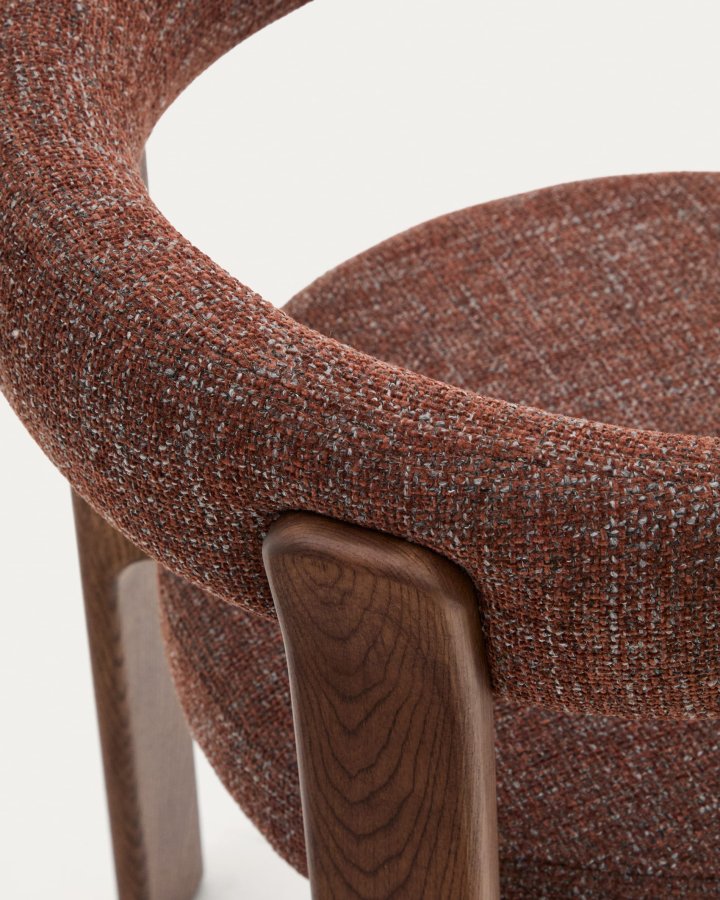 KAVE HOME spisebordsstol i granitt - brun chenille og valntt finish asketre