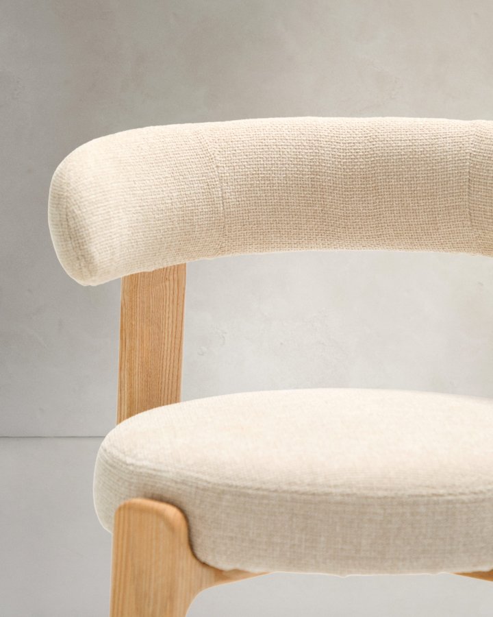 KAVE HOME spisestuestol i granitt - beige chenille og naturlig ask