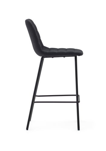 KAVE HOME Zunilda barkrakk, med ryggsttte og fotsttte - svart chenille og matt sort stl (H:65cm)