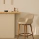 KAVE HOME Konna barstol, m. rygl�n, arml�n og fodst�tte - beige chenille stofog brun asketr� (65cm)