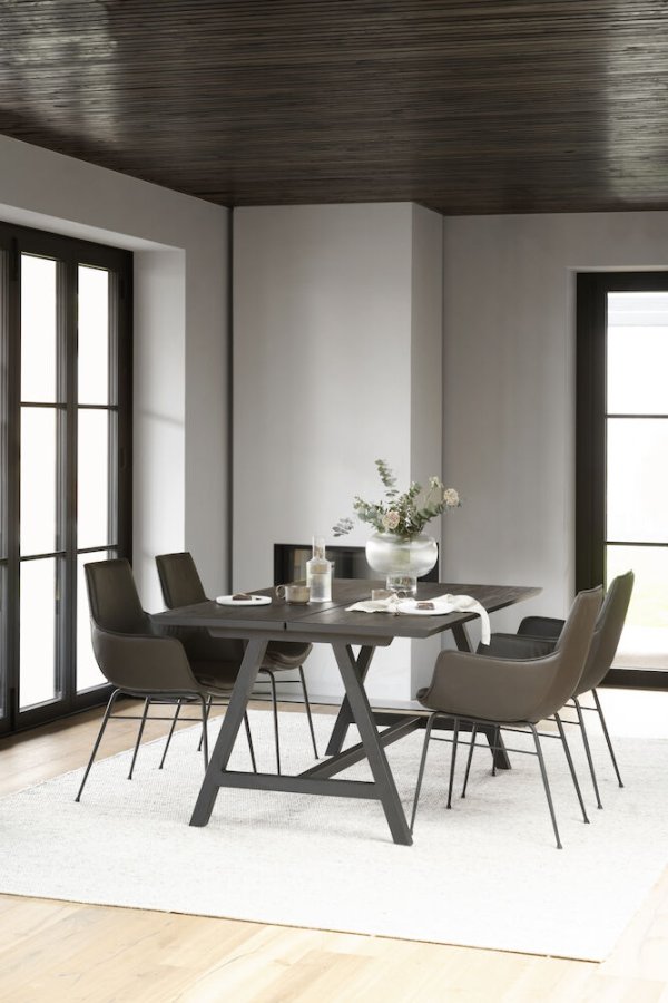 ROWICO Carradale spisebord, m. udtrk - sort eg og sort metal (170x100)