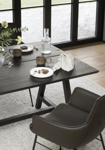 ROWICO Carradale spisebord, m. udtrk - sort eg og sort metal (170x100)