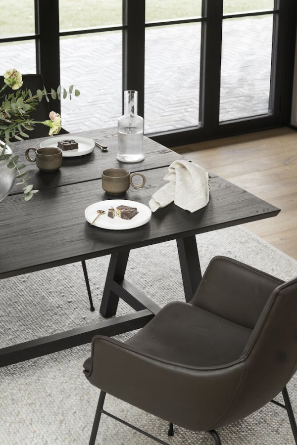 ROWICO Carradale spisebord, m. udtrk - sort eg og sort metal (170x100)