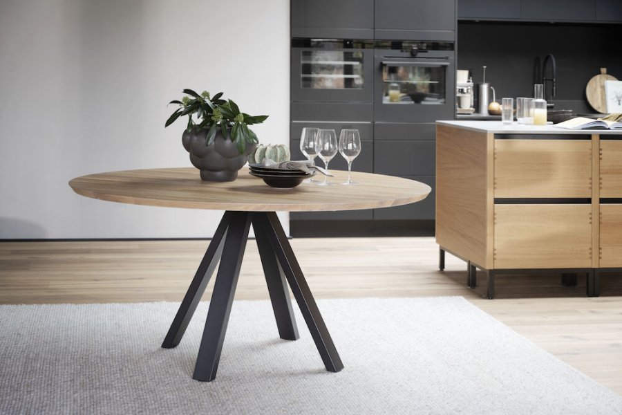 ROWICO Carradale spisebord, rund - natur eg og sort metal (150)