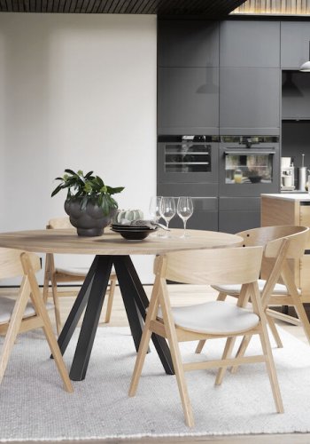 ROWICO Waterton spisebordstol, m. armlener - beige stoff og naturlig eik