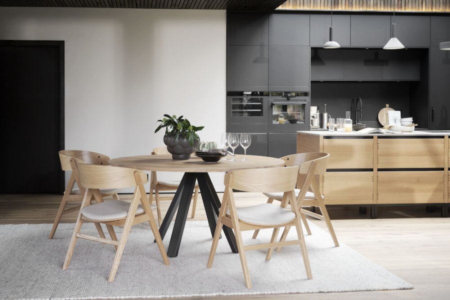 ROWICO Waterton spisebordstol, m. armlener - beige stoff og naturlig eik