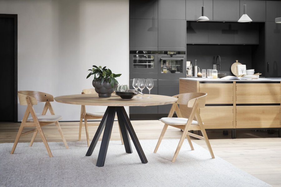 ROWICO Carradale spisebord, rund - natur eg og sort metal (150)