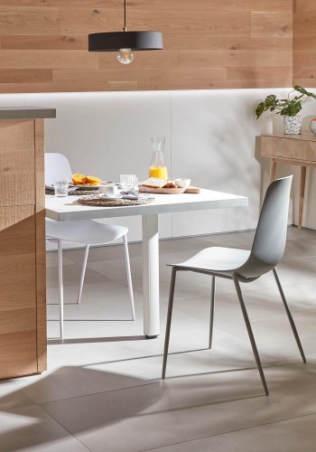 KAVE HOME Wassu spisestol - hvit plast og stl