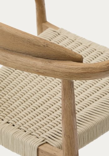 KAVE HOME Nina stabelbar stol laget av FSC 100 % heltre akasie og ecru tausnor