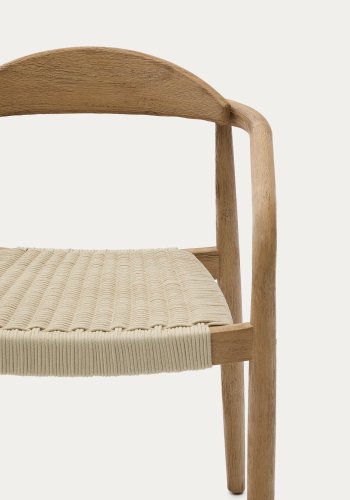 KAVE HOME Nina stabelbar stol laget av FSC 100 % heltre akasie og ecru tausnor