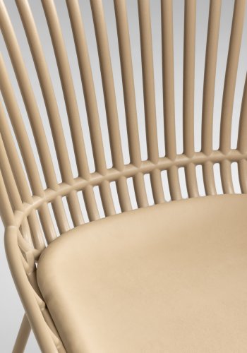 KAVE HOME Surpik spisebordsstol, med pute i syntetisk skinn - beige polypropylen og stl