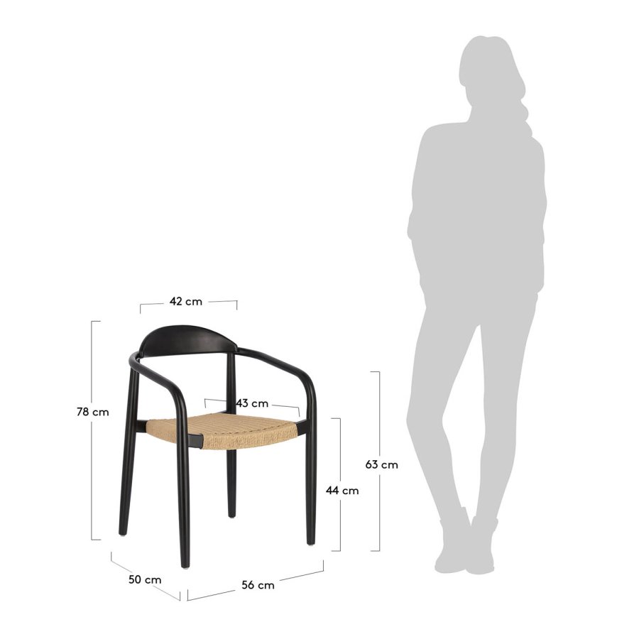 KAVE HOME Glynis spisebordstol, med armlener - solid matt svart eukalyptustre og naturlig flettet tau