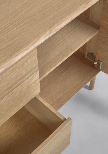 KAVE HOME Lenon skjenk m. 2 drer og 3 skuffer - naturlig eik (152x45)