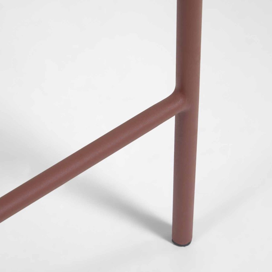 KAVE HOME Yanet hagestol, med armlener og stoffpute - terrakotta tau og stl (H:65)