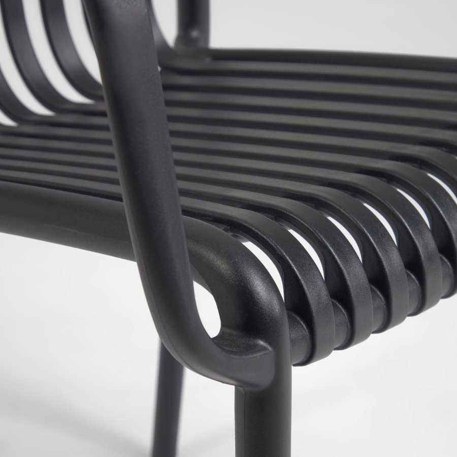 KAVE HOME Isabellini hagestol, med armlener, stablebar - sort plast