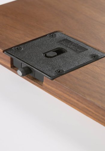 KAVE HOME Carolin reol, m. 1 skyvedr - brun valnttfiner og valntttre (130x169)