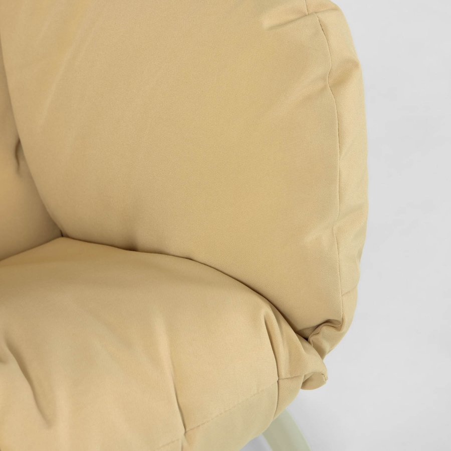 KAVE HOME Cira hengestol, med puter og stativ - polyester, flerfarget polyrattan og stl