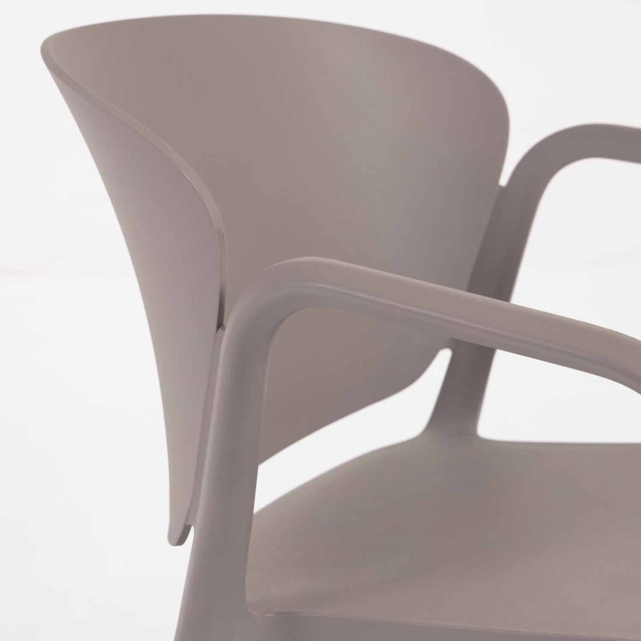 KAVE HOME Ania hagestol, med armlener - brun polypropylen