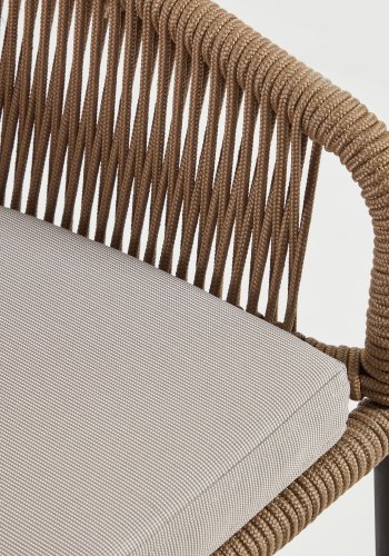 KAVE HOME Yanet barkrakk, med pute, armlener og fotsttte - beige ledning og stl