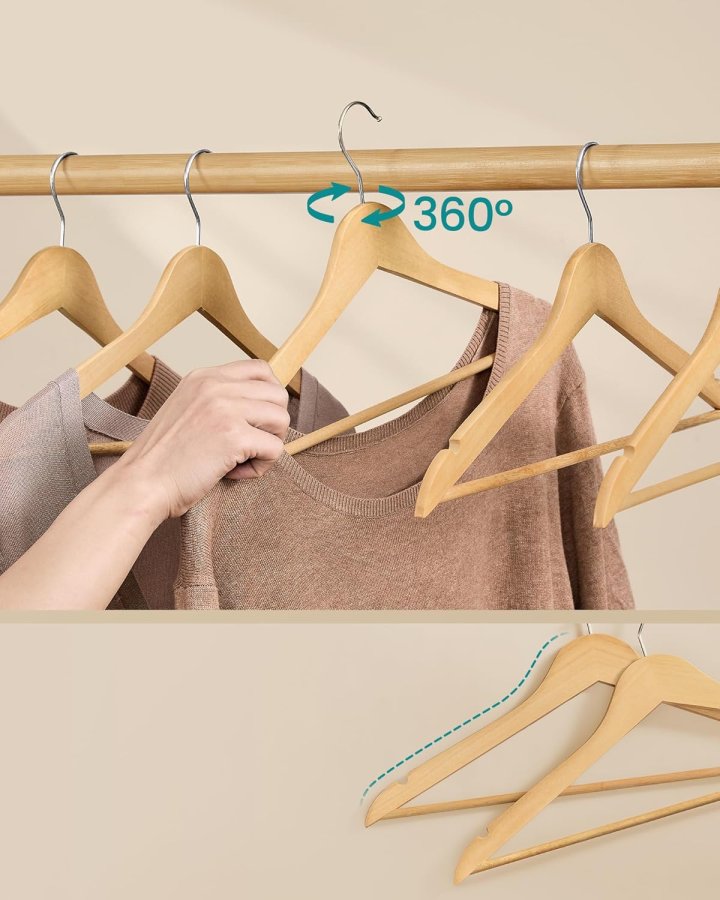 SONGMICS Trehengere, Sett med 30, Tynne Trehengere, Hengere, Hakk i skulderomr�det, Buksehengere, 360&deg; Roterende Krok, Bj�rketre, For Belter og Jakker, Naturfarge CRW030K01