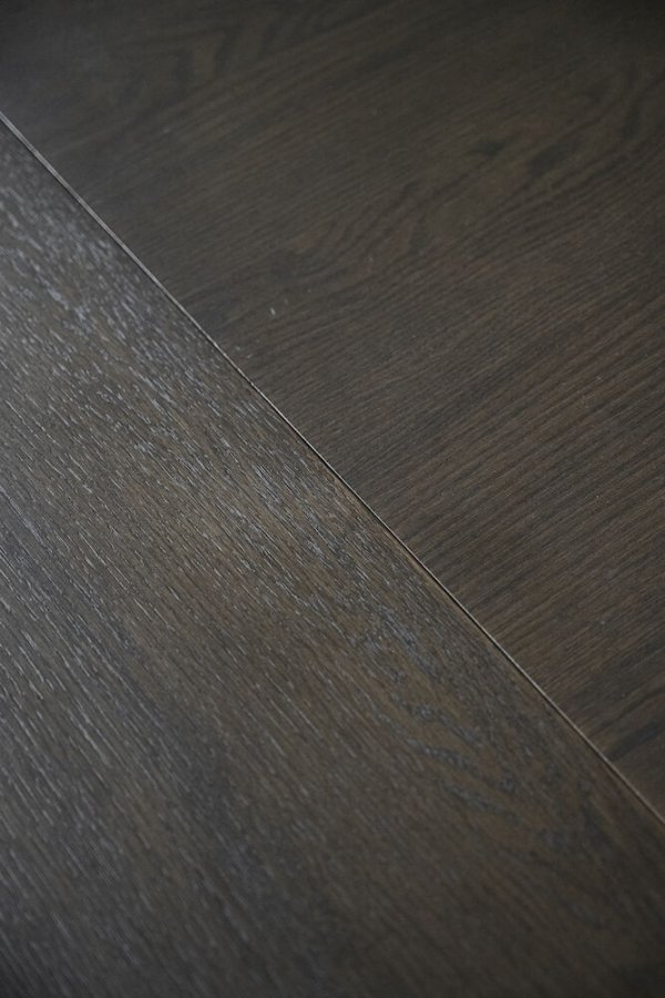 ROWICO Calverton spisebord, med uttrekk - brun eikefiner og eik (230x95)