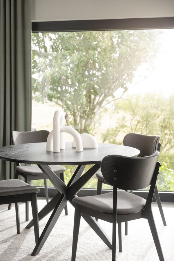 ROWICO Calverton spisebord, rundt - svart eikefiner og eik (120)