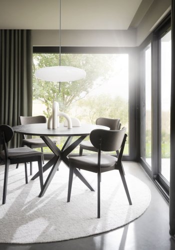 ROWICO Calverton spisebord, rundt - svart eikefiner og eik (120)