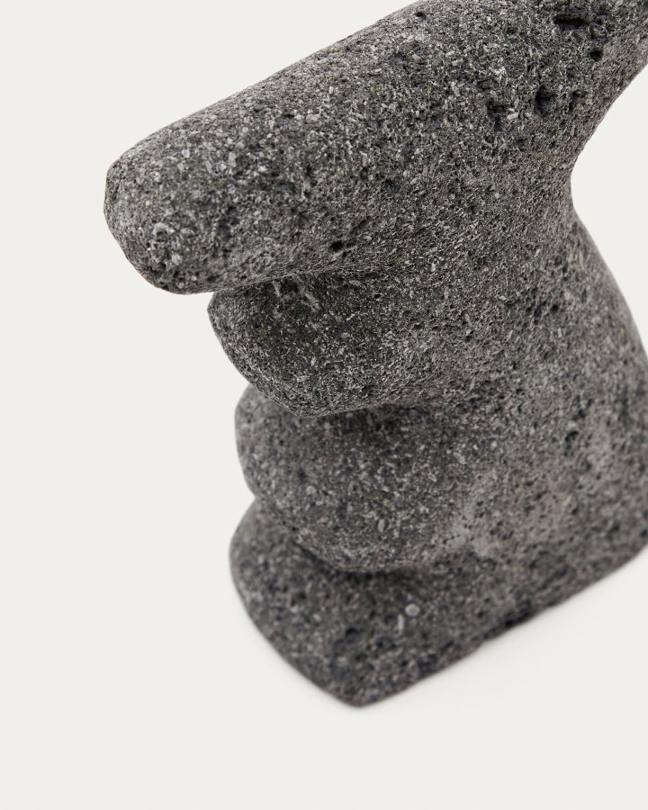 KAVE HOME Arif sett med steinskulpturer i beige og svart utfrelse, 12 cm / 23 cm