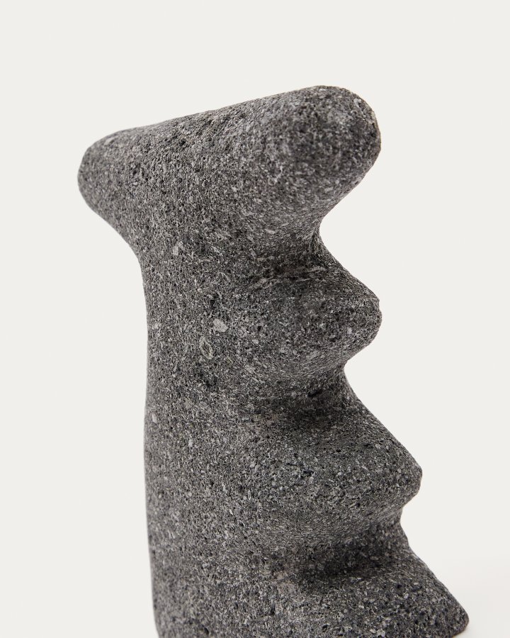 KAVE HOME Arif sett med steinskulpturer i beige og svart utfrelse, 12 cm / 23 cm