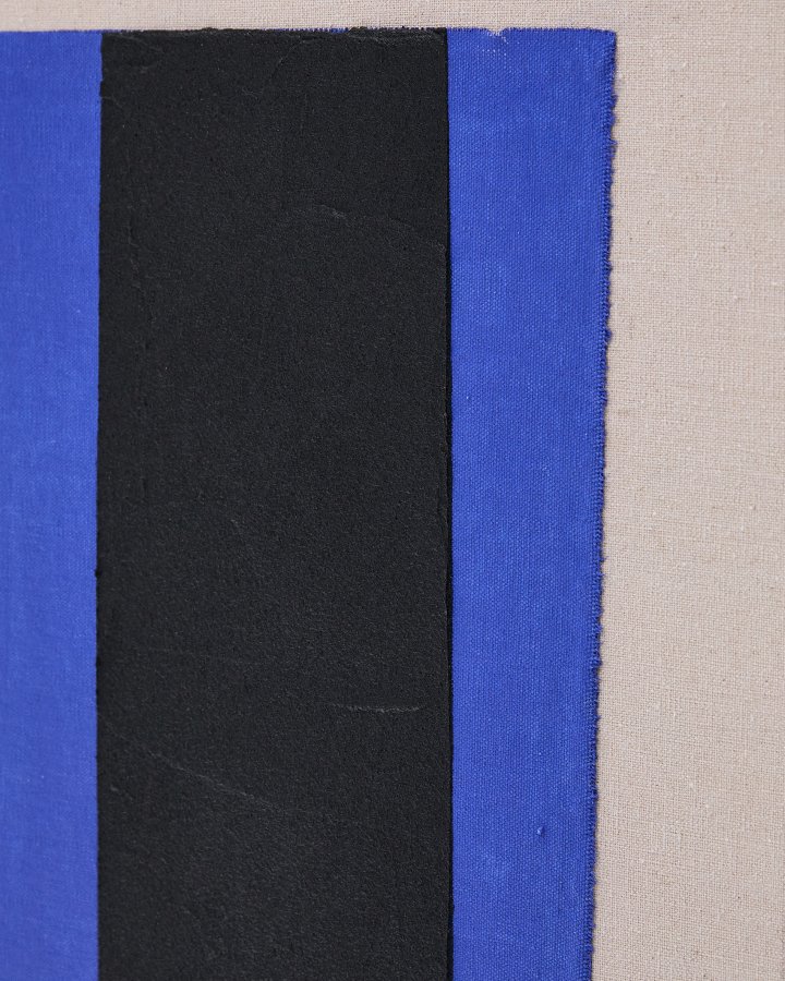 KAVE HOME Zernu hndmalt bltt og svart vertikalt linje abstrakt bilde 42 x 65 cm