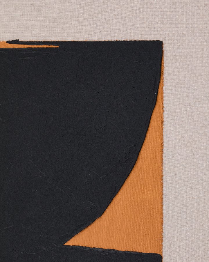 KAVE HOME Zernu hndmalt oransje og svart lin abstrakt bilde 42 x 65 cm