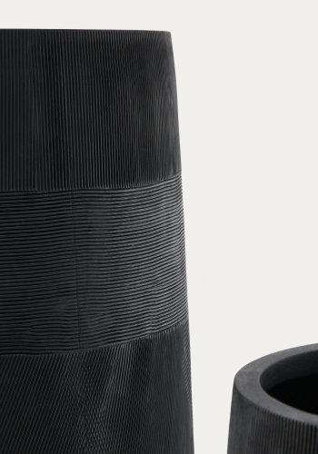 KAVE HOME Sett med 2 Tival sorte sementlignende blomsterpotter 45 cm