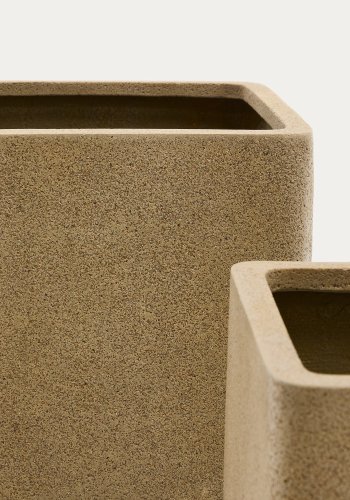 KAVE HOME Sett med 2 Minoa-plantekasser med sennepssteinseffekt 44 x 44 cm