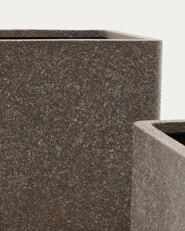 KAVE HOME Sett med 2 Minoa hye blomsterpotter med brun steineffekt 44 x 44 cm