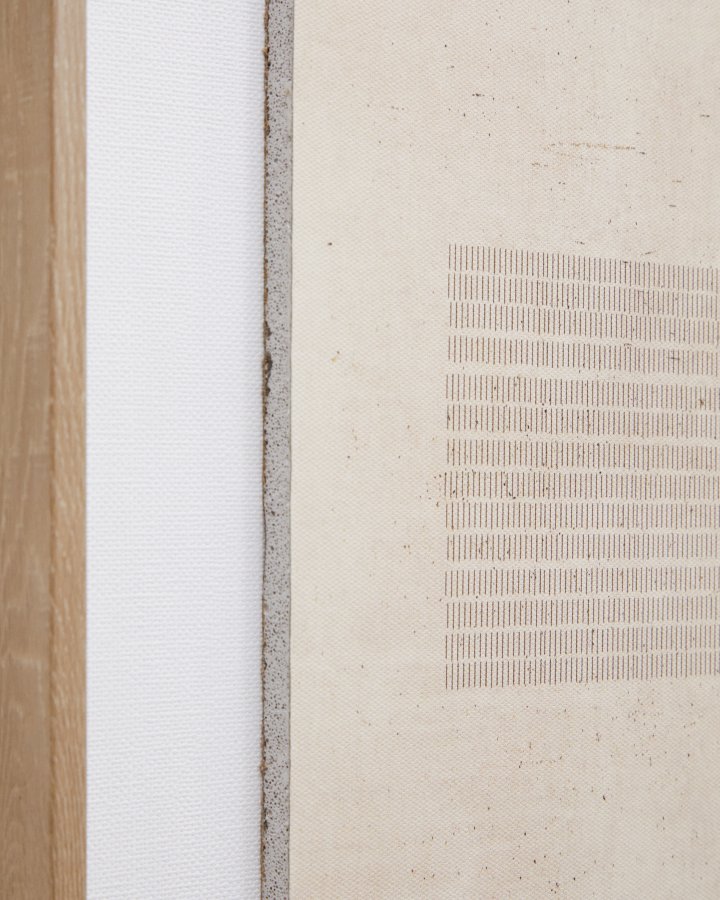 KAVE HOME Sormina-bilde med brune striper i midten 30 x 40 cm