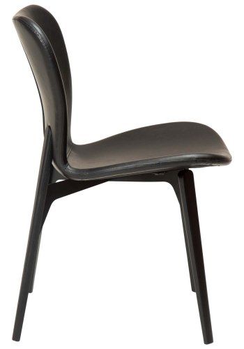 DAN-FORM Paragon Esszimmerstuhl – Vintage-Kunstleder in Schwarz und Eschenholz in Schwarz