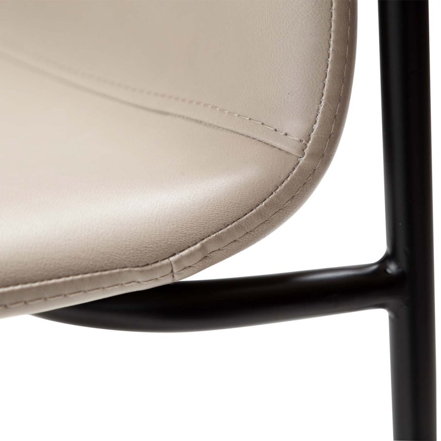 DAN-FORM Woof Esszimmerstuhl - Kaschmir-Kunstleder und schwarzer Stahl