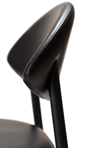 DAN-FORM Tush matbordsstol - vintage svart konstläder och svart stl