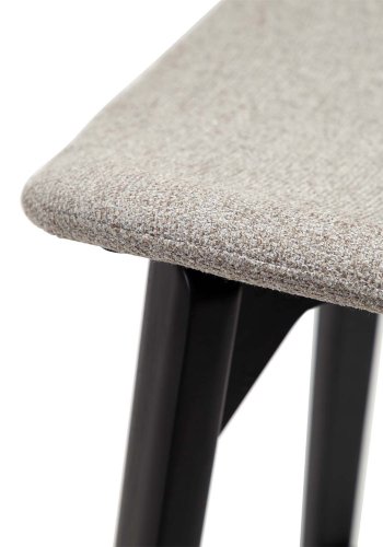 DAN-FORM Paragon barkrakk, med ryggsttte og fotsttte - brunt boucléstoff og svart asketre